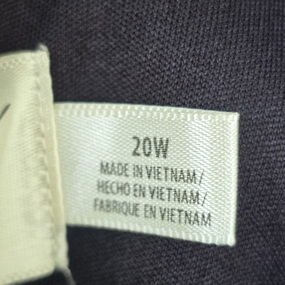 $208 Eliza J Floral-Short-Sleeve Boat-Neck Pleated Gown Sz 20W Plus Black New - Picture 12 of 16